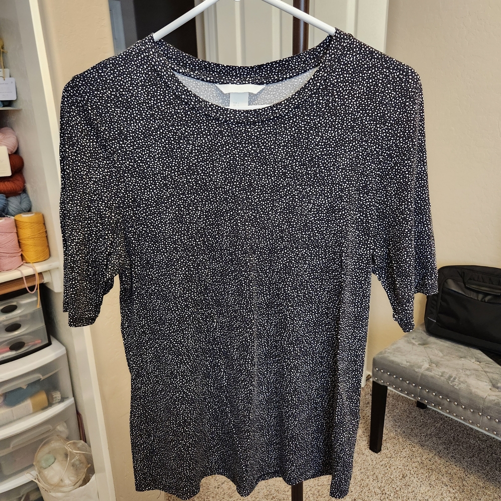 H&M Black and White Speckled Short Sleeve Top - Size L
